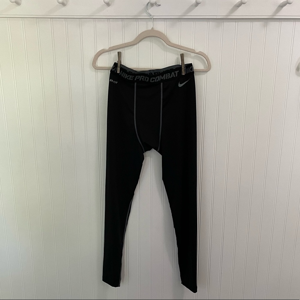 Nike Pro Combat High Waitsed Leggings